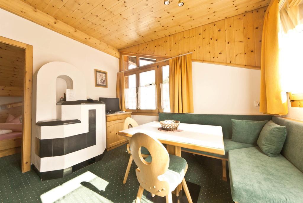 Appartement Laerchenhof Samnaun Camera foto